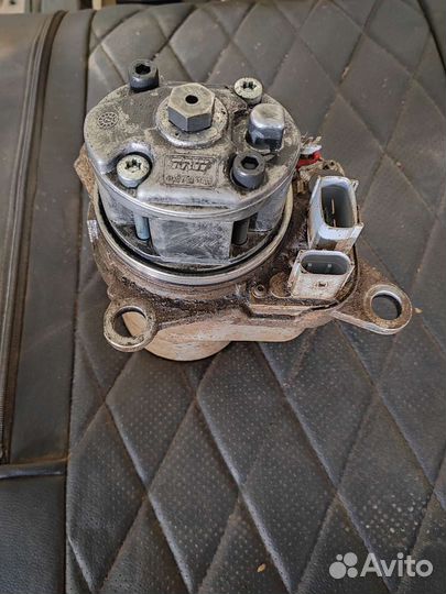 Насос эгур Ford Focus 2