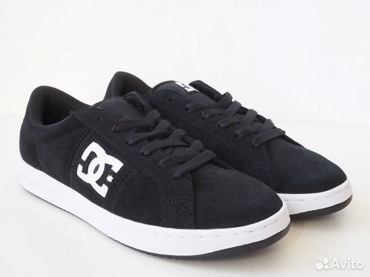 Кеды DC Striker новые на 43й
