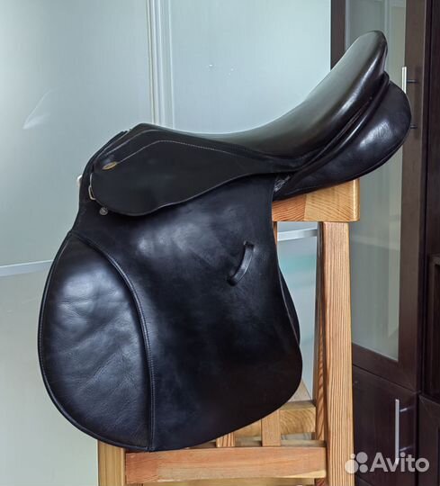 Седло конкурное Kentaur Priamos 17,5/2
