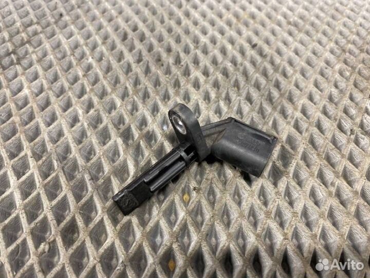 Датчик ABS правый Audi Q5 8R cdnc 2009