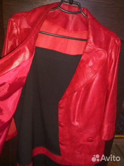 Костюм женский