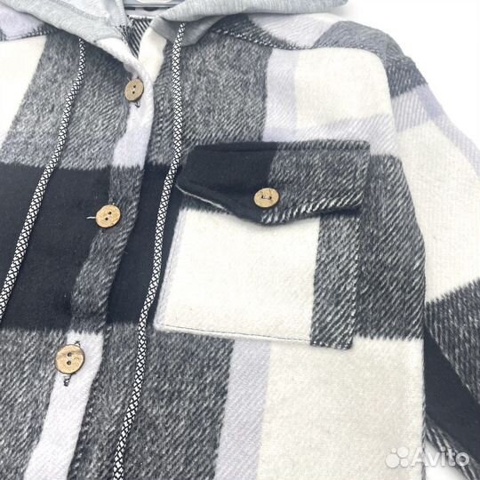 Рубашка в клетку с капюшоном