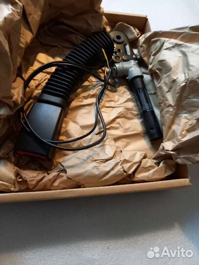 Преднатяжитель ремня передний правый bmw e65 e66