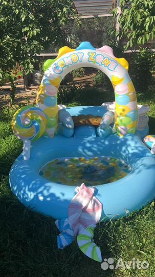 Детский бассейн