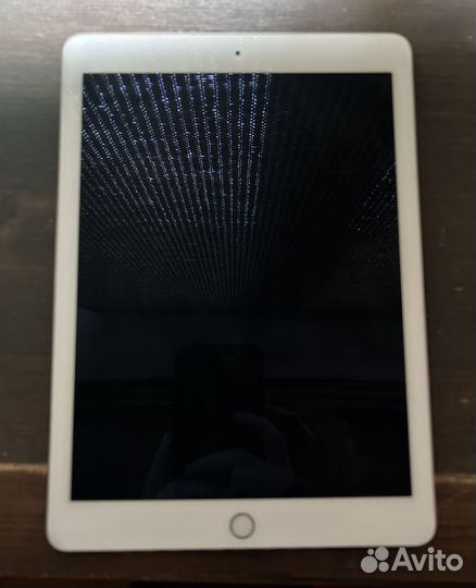 iPad air 2 16gb gold