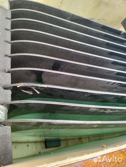 Стекло лобовое howo 810W62450-0078