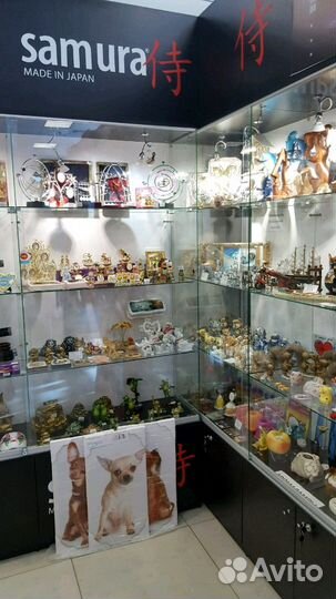 Продаётся шкаф стеклянный
