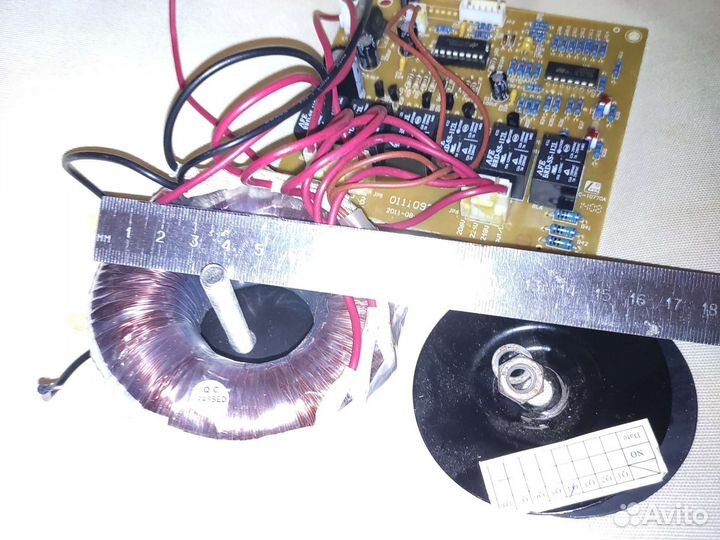 Электрон. и транс от Стаб напряжения sven AVR-500