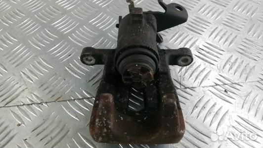 Суппорт тормозной задний левый renault megane 2 (1