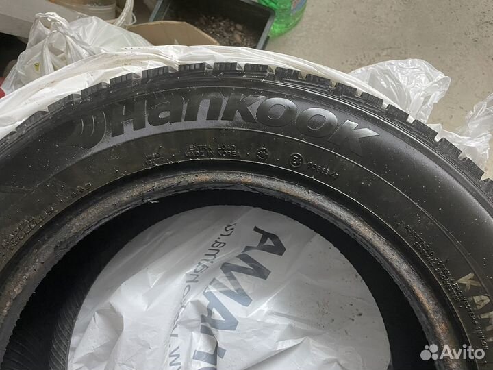 Hankook Winter I'Pike 215/60 R16