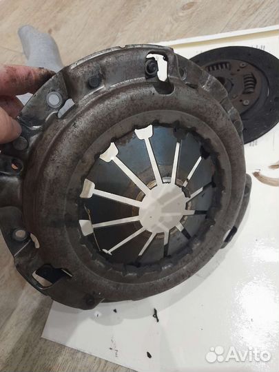 Сцепление на lancer 10