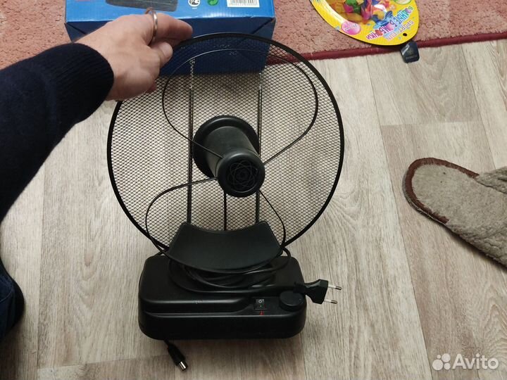 Комнатная антенна