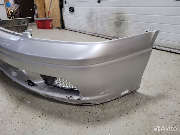 Передний бампер Subaru Legacy BH