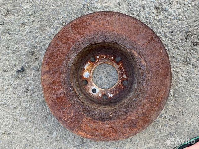 Тормозной диск передний Bmw X3 2.0D E83 N47 2009