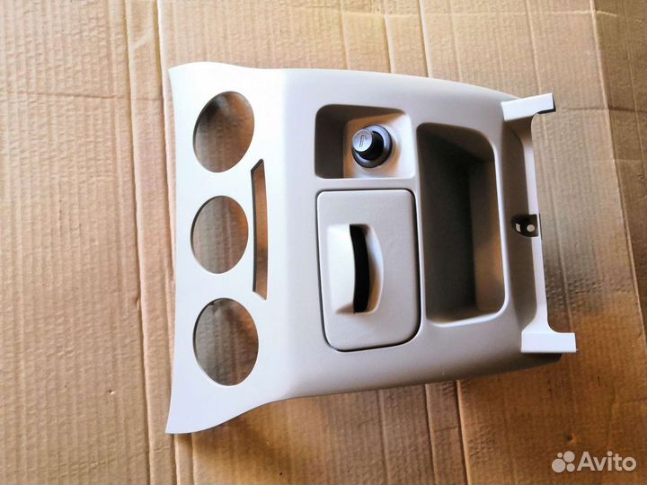 Центральная накладка торпеды Вега С100 Vega C100