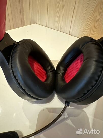 Наушники с микрофоном