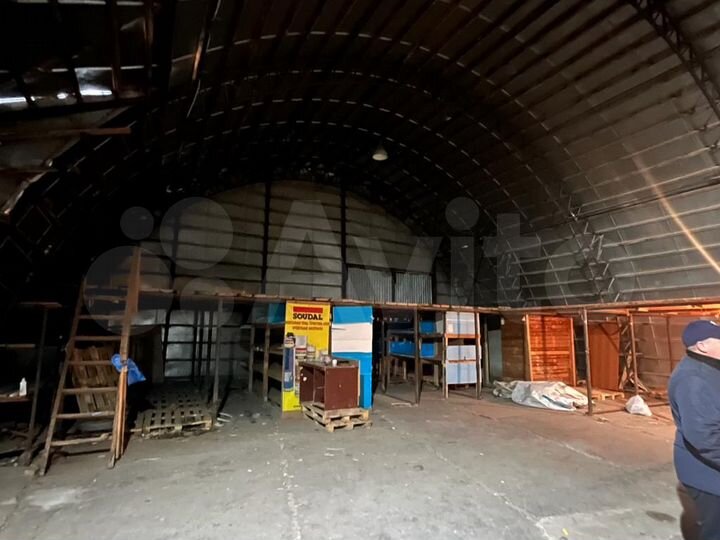 Склад, 860 м²