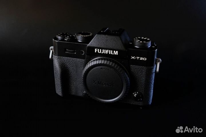 Fujifilm XT-20 black noir