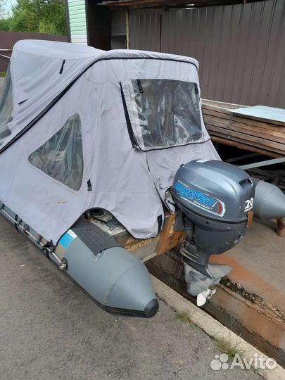 Моторная лодка