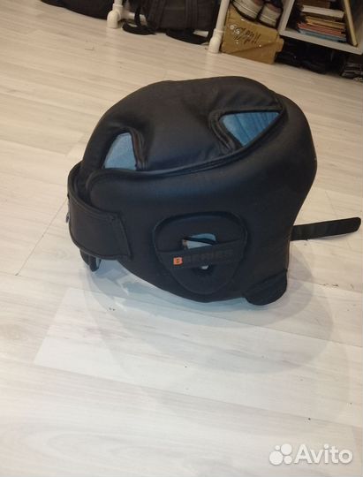 Боксерский шлем