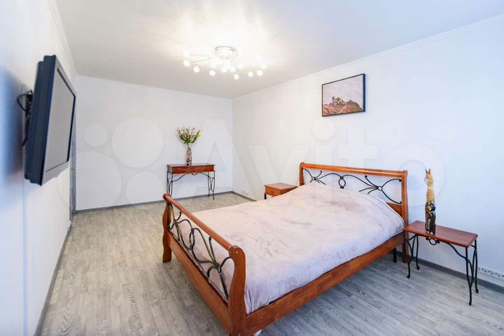 2-к. квартира, 60 м², 1/5 эт.