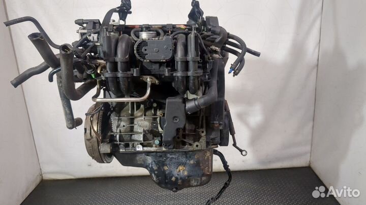 Двигатель Volkswagen Polo AUC 1 Бензин, 2000