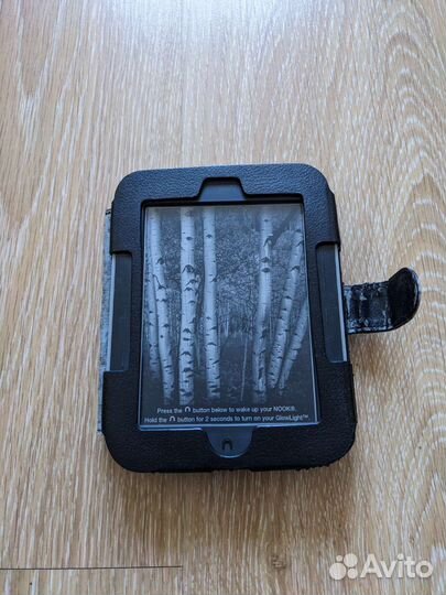 Электронная книга Nook Simple Touch with GlowLight