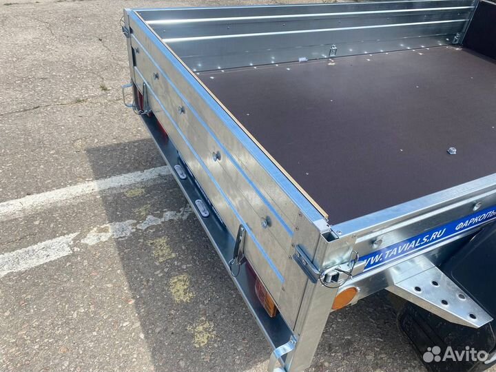 Прицеп легковой двухосный 2,5 на 1,5 м