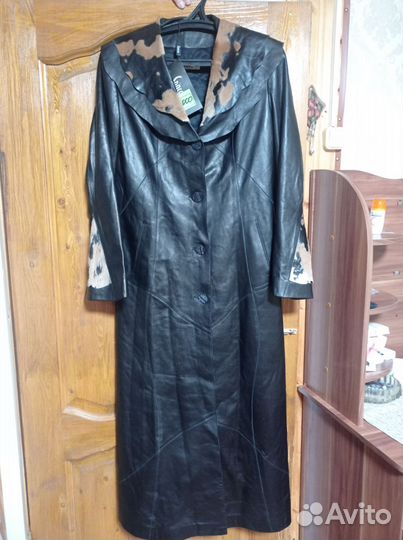 Плащ женский