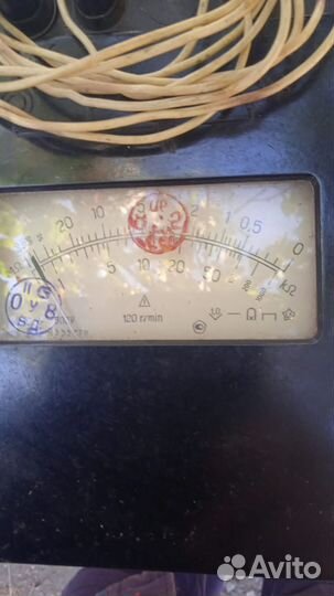 Мегаомметр