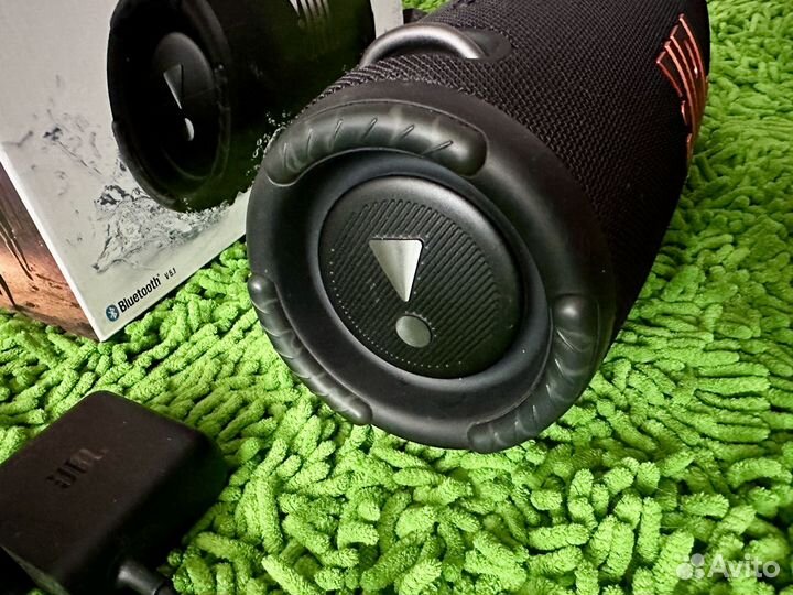 Портативная колонка JBL Extreme 3 состояние новой
