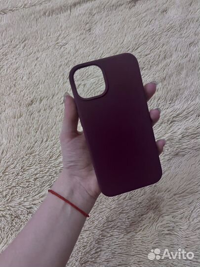 Чехол на iPhone 13 в цвете марсала