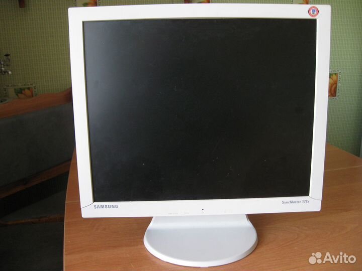 Монитор Samsung syncmaster 172v