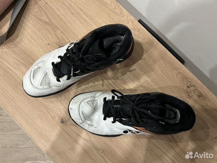 Кроссовки yonex