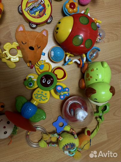 Детские игрушки на 1 год пакетом