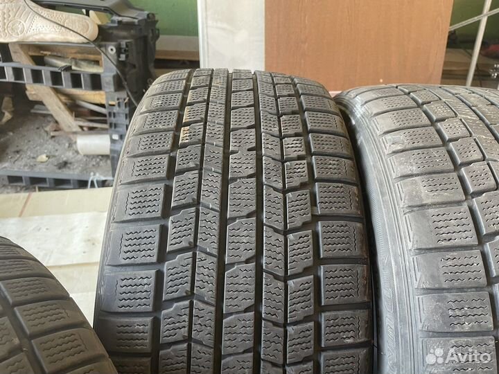 Dunlop Graspic DS3 225/45 R17 и 235/45 R17