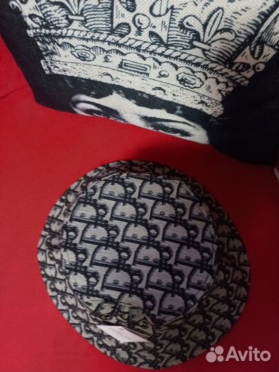 Шляпа женская. Новая