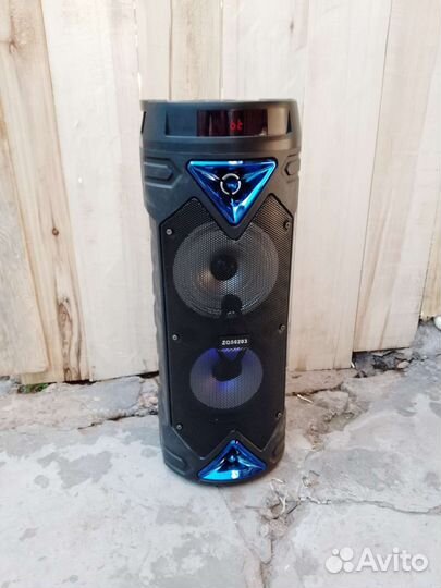 Музыкальная колонка с блютузом