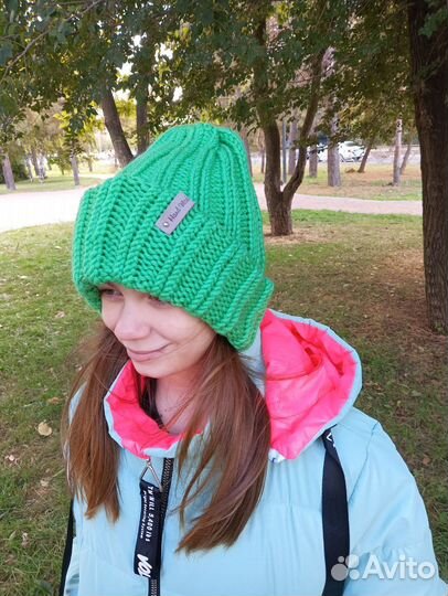 Шапка женская вязаная ручная работа