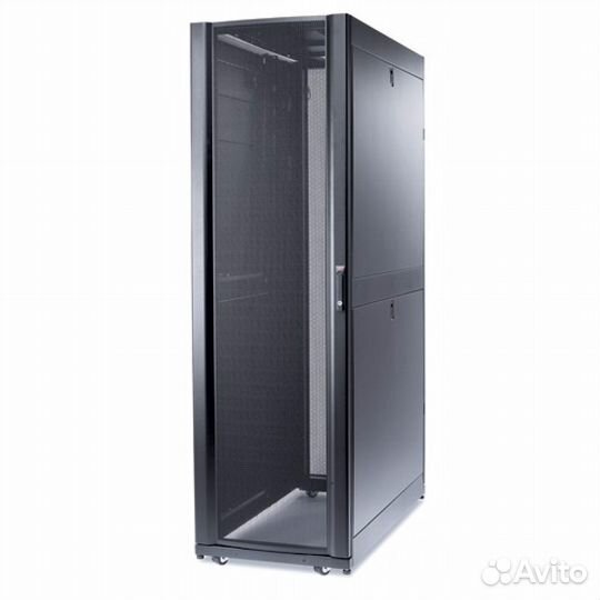 Серверный шкаф APC NetShelter SX 42U 115060