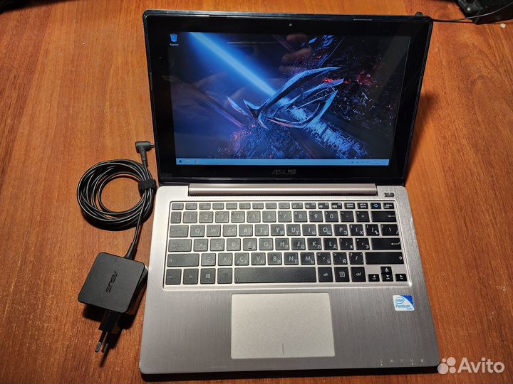 Asus VivoBook S200E