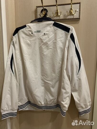 Мужской спортивный костюм