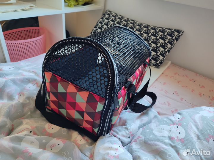 Переноска для кошек и собак