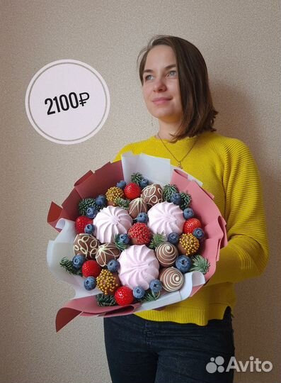 Съедобные букеты из клубники