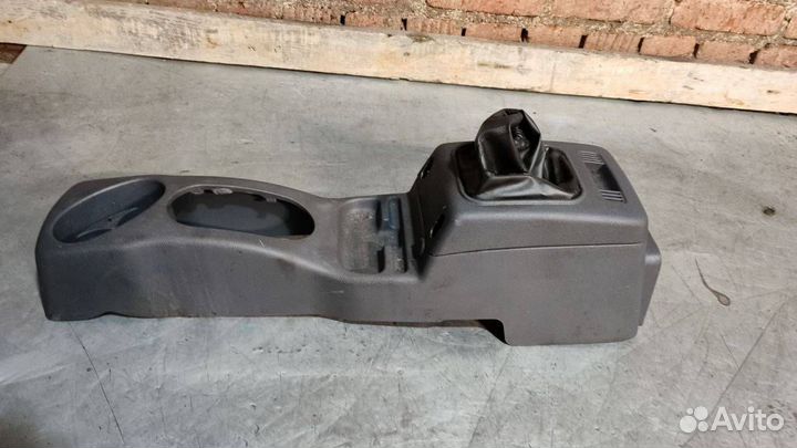 Консоль салона (центральная часть) Ford