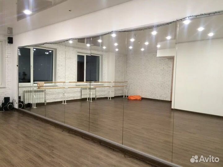 Зеркало без рамы