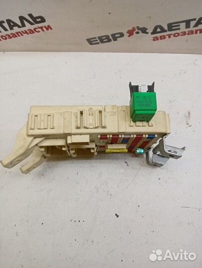 Блок предохранителей салонный Hyundai Solaris