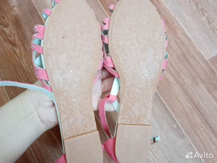 Босоножки для девочки 35