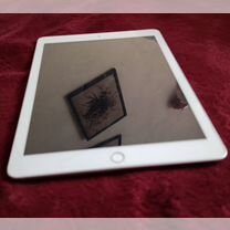 Apple iPad 5 (2017) Wi-Fi 128 GB A1822