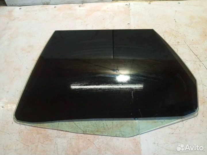 Стекло двери заднее левое Volkswagen Polo 6K2 1F